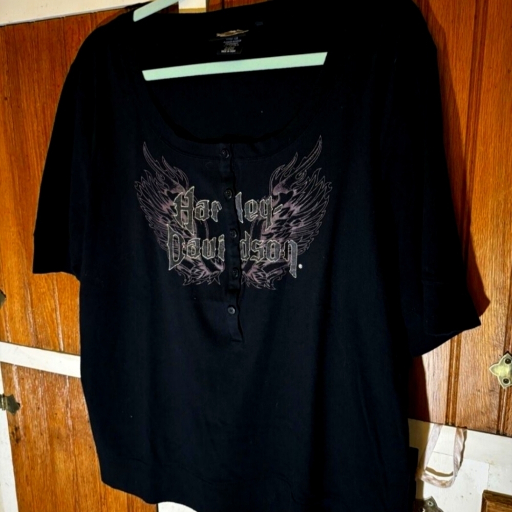 Harley-Davidson Black Woman's Plus Size Graphic/Stitched Henley Sz 18